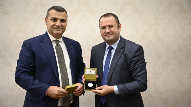 “Më shumë bashkëpunim Shqipëri-Kosovë”- Sejko, në Prishtinë: Duhet integrim i plotë ekonomik e financiar mes dy vendeve