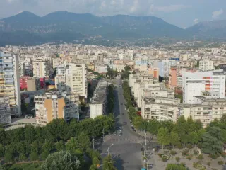 tirana nga larte pallate  1280x720