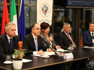 Begaj takim me sipërmarrës të bizneseve arbëreshe e shqiptare në Kalabri – I fton të shohin Shqipërinë si mundësi të re bashkëpunimi