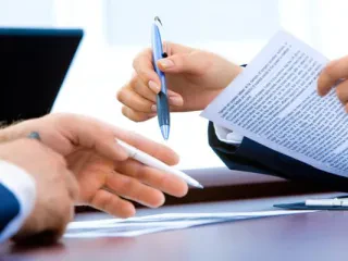Ndryshimet në ligjin e koncesioneve: Rrëzohen nismat e Tabakut. Shalsi: Projektligj paralel nga qeveria, do shqyrtohen njëkohësisht
