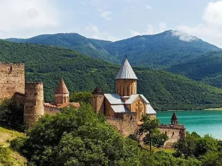 Pushime pa problemin e vizave: Cilat vende mund të vizitojnë europianët më gjatë?