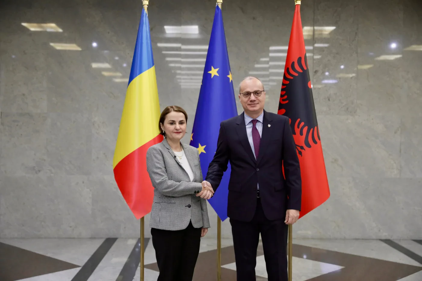 Ministja e Punëve të Jashtme të Rumanisë, Znj. Luminița Odobescu: 110 vite bashkëpunim. Të rrisim marrdhëniet ekonomike dhe bashkëpunimin në arsim, energjitike dhe sigurinë kibernetike