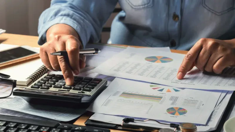 Kursi dhe çmimet “lënë në baltë” të ardhurat doganore – Buxheti mbledh 545 milionë USD më shumë. “Fryhet” skema e kontributeve