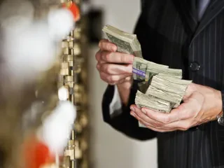 Varianti përfundimtar i amnistisë, buxhetit i kursehen mbi 5 Mln euro – Do të përfitojnë 620 persona. Përjashtohet korrupsioni, krimi ekonomik e zaptimi i tokës