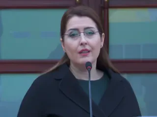 Hapet dega e kolegjit të Europës në Tiranë – Manastirliu: Qeveria do të financoj deri në 5 bursa për studentët shqiptar