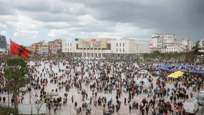 A jemi gati për taksa turistike? – Eksperti: Është nevojë emergjente. Po rritemi masivisht me vizitorë
