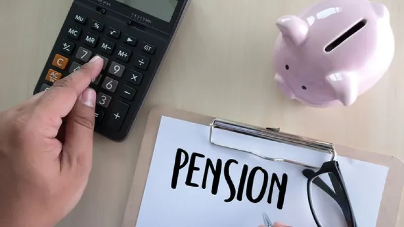 “Pensionet e ulëta, jo më pak se 20 mijë lekë” – Eksperti argumenton ndërhyrjet në skemën e pensioneve, paqartësi me vitet e punës
