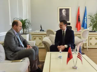 Mete takon diplomatin e lartë amerikan, Wisner – Në fokus, rritja e bashkëpunimit ekonomik mes dy vendeve!