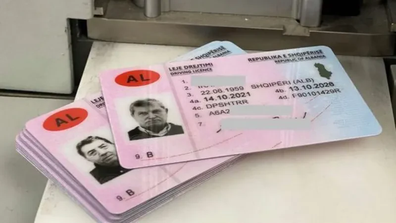 Nga 5 shkurti ndryshojnë tarifat për patentat e makinave në Shqipëri. Shpjegimi i Drejtorisë së Shërbimeve të Transportit Rrugor