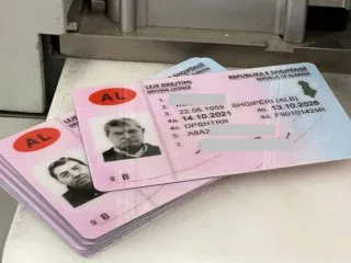 Nga 5 shkurti ndryshojnë tarifat për patentat e makinave në Shqipëri. Shpjegimi i Drejtorisë së Shërbimeve të Transportit Rrugor
