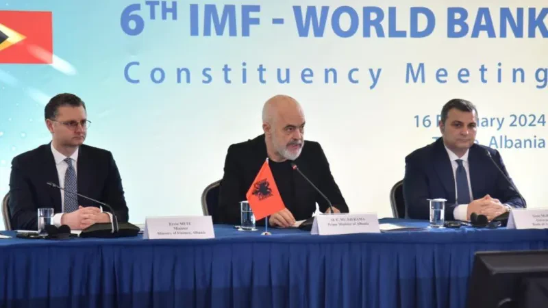 Plakja dhe fuqia punëtore “kambanë” për vendin – Konferenca me BB dhe FMN/ Investime për të ruajtur kapitalin njerëzor