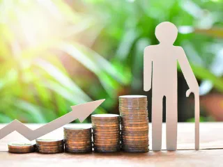 Bie interesi i qytetarëve për pension të parakohshëm – Eksperti Hoxha: Reduktohet me 0.6% në muaj masa e përfitimit