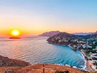 Të gjitha vendet ku duhet të paguani një ‘taksë turistike’ në 2024!