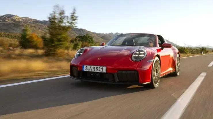 Porsche zbulon makinën e parë sportive hibride 911 – Çmimi fillestar: 164,900 dollarë!