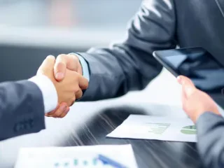 Cila është natyra e bizneseve që hapen në Shqipëri? – Nga IT te ndërtimi, sipërmarrjet që kanë mbi 10 punonjës
