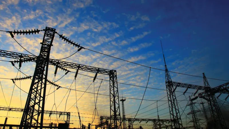 Lejet dhe planifikimi i projekteve energjetike – Komuniteti i Energjisë miraton udhëzime të reja, përfshihet dhe Shqipëria