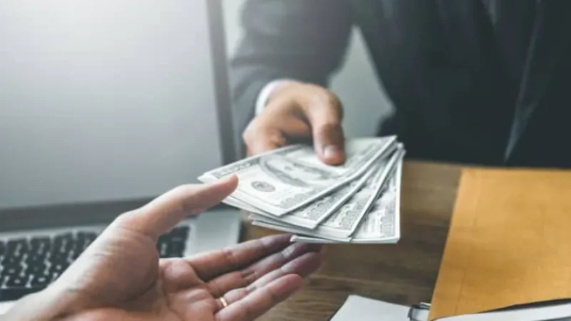 Rreth 466 mld lekë kredi të dhëna për bizneset – BSH/ Numër i lartë huash për sipërmarrjet e tregtisë me shumicë dhe pakicë