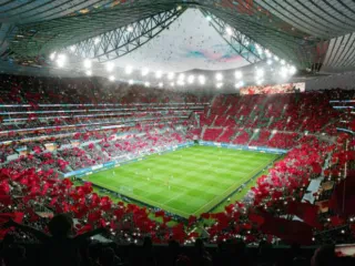 Si duket stadiumi më i madh i futbollit në botë dhe ku ndodhet ai?