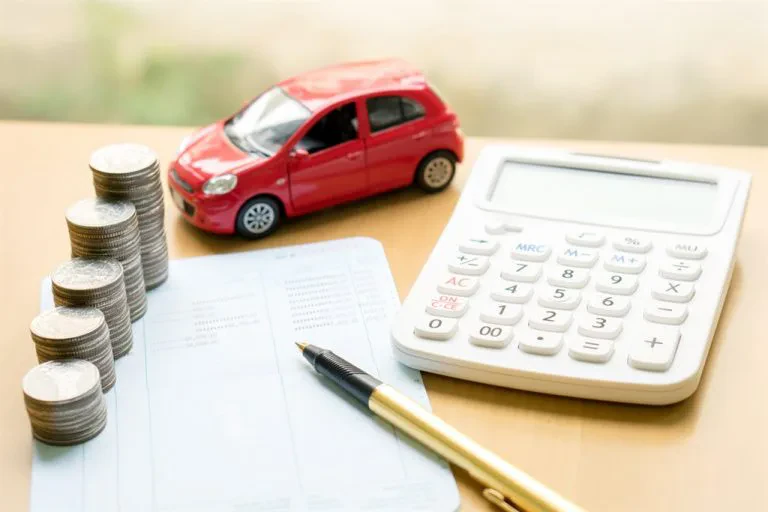 1 mld lekë për të siguruar makinën jashtë vendit – Por, ulet numri i të huajve që kanë hyrë në Shqipëri me automjete