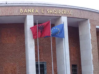BSH: Duhen masa parandaluese për të ngadalëusuar kreditimin, veçanërisht për pasuritë e paluajtshme