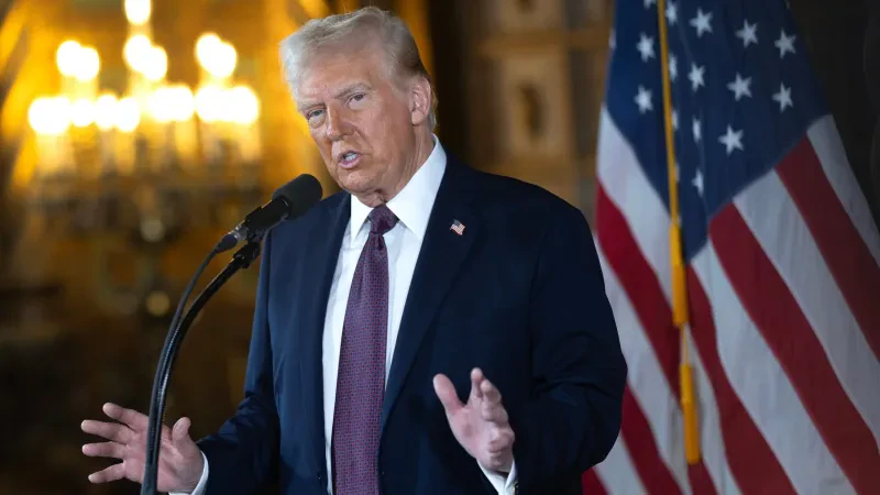Trump frenon investimet kineze, vazhdon me tarifat ndaj Kanadasë dhe Meksikës