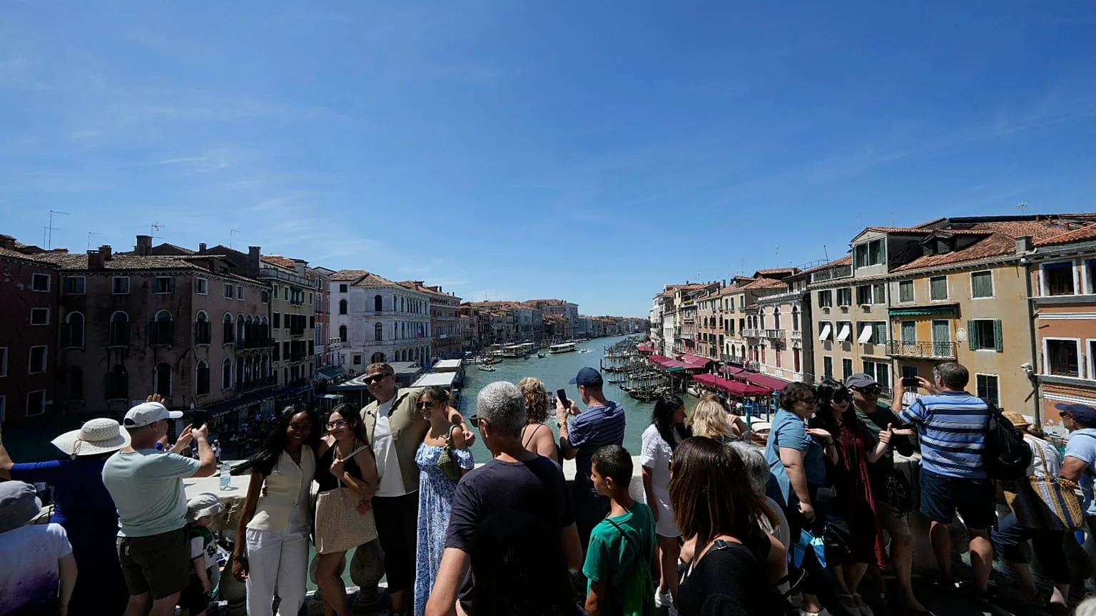 On the busiest day, Friday 2 May, 24,951 visitors paid the daytripper fee, a striking number equivalent to over half the resident population.