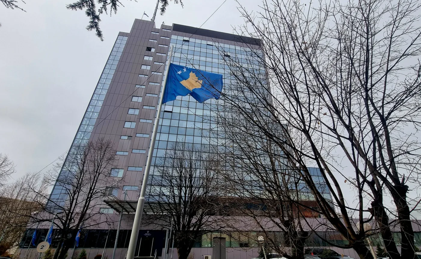 Paditet Qeveria në detyrë e Kosovës, kërkohet anulimi i vendimit për buxhetin 2026
