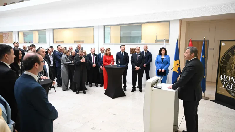 Banka e Shqipërisë hap ekspozitën e historisë së Lekut edhe në Prishtinë