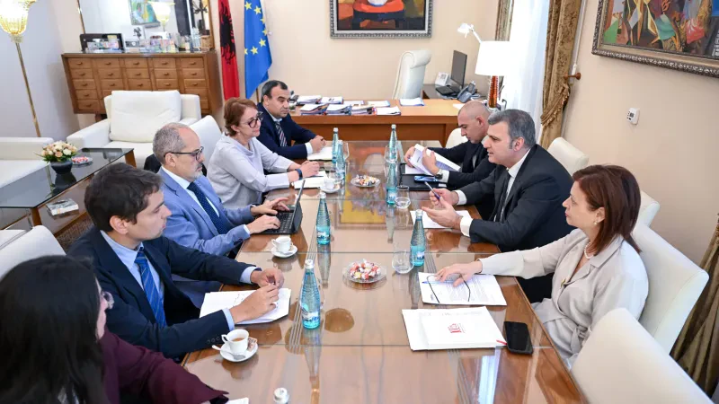 Sejko me BB: Nafta do ndikojë te çmimet dhe rritja ekonomike