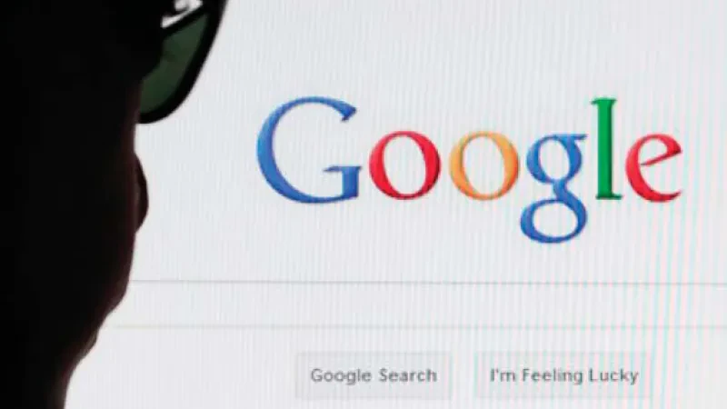 Punonjësi i Google akuzohet se fitoi 1.2 mln dollarë me informacione sekrete