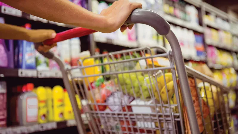 Tregtia me pakicë rritet me 6.7% në tremujorin e parë 2026, nga konsumi dhe karburantet