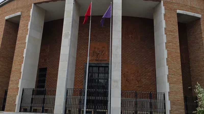 BSH mban të pandryshuar normën bazë në 2.5%, inflacioni pritet të ngjitet përkohësisht mbi objektiv