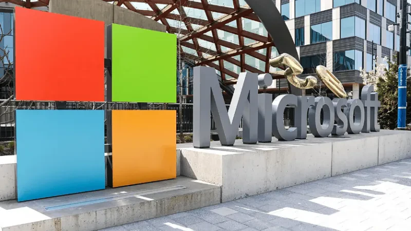 Microsoft krijon një kompani prej 2.5 miliardë dollarësh për të ndihmuar bizneset të zbatojnë AI