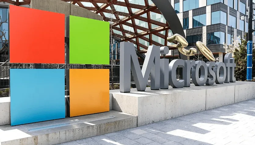 Microsoft krijon një kompani prej 2.5 miliardë dollarësh për të ndihmuar bizneset të zbatojnë AI