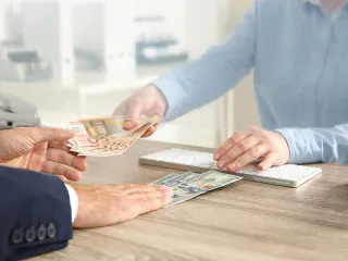 BSH hoqi licencat për 80 zyra këmbimi valutor, numri i tyre ra për herë të parë në tetë vjet