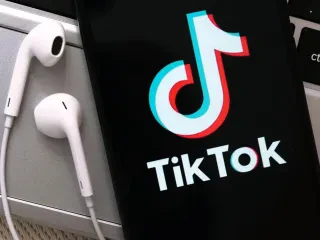 TikTok akuzohet për shkelje të rregullave teknologjike të BE-së për sigurinë online të fëmijëve