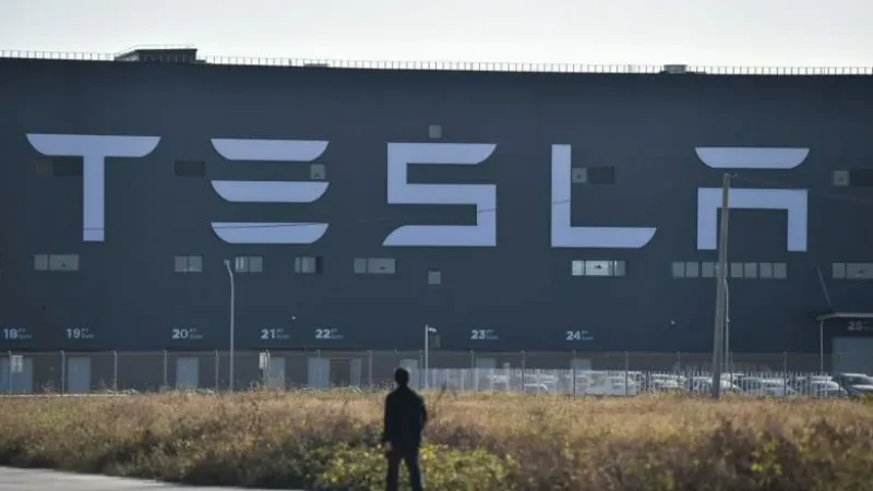 Pse Tesla është përfshirë në tërheqjen masive të makinave nga tregu në Kinë