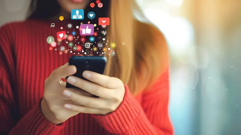 Instagram dhe Facebook bllokohen pas mesnate për adoleshentët