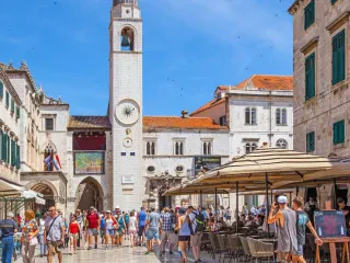 Kroaci, rezervimet turistike tejkalojnë pritshmëritë, pavarësisht pasigurive globale