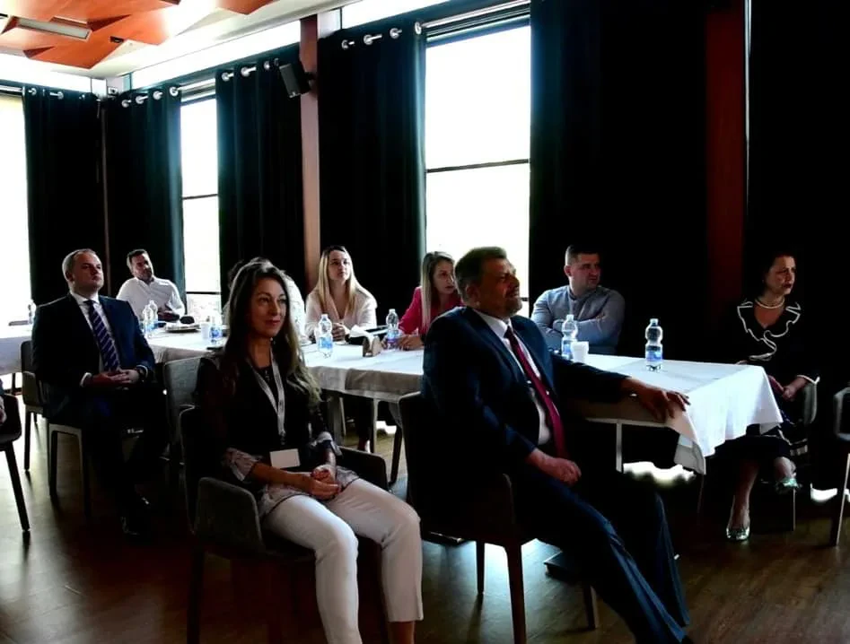 Aktivitet për promovimin e projektit "Tricolor.al" në  ambjentet e Ambasadës së Rumanisë në Shqipëri