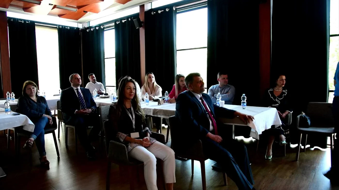 Aktivitet për promovimin e projektit "Tricolor.al" në  ambjentet e Ambasadës së Rumanisë në Shqipëri