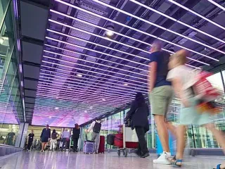 Britania heq pasaportat në pikat kufitare: Si do të funksionojë sistemi i ri deri në 2027