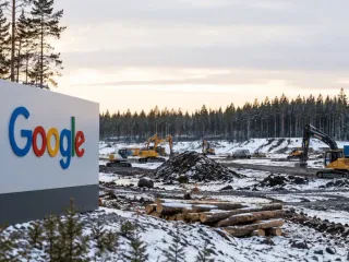 Finlanda pezullon punimet e Google për qendrat e të dhënave pas shpyllëzimit masiv