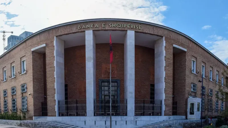 Banka Botërore ul parashikimin: Rritja ekonomike e Shqipërisë ngadalësohet në 3.4%