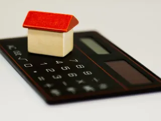 Viti i parë i Shqipërisë në SEPA: 8.7 miliardë euro transaksione dhe rënie e ndjeshme e kostove
