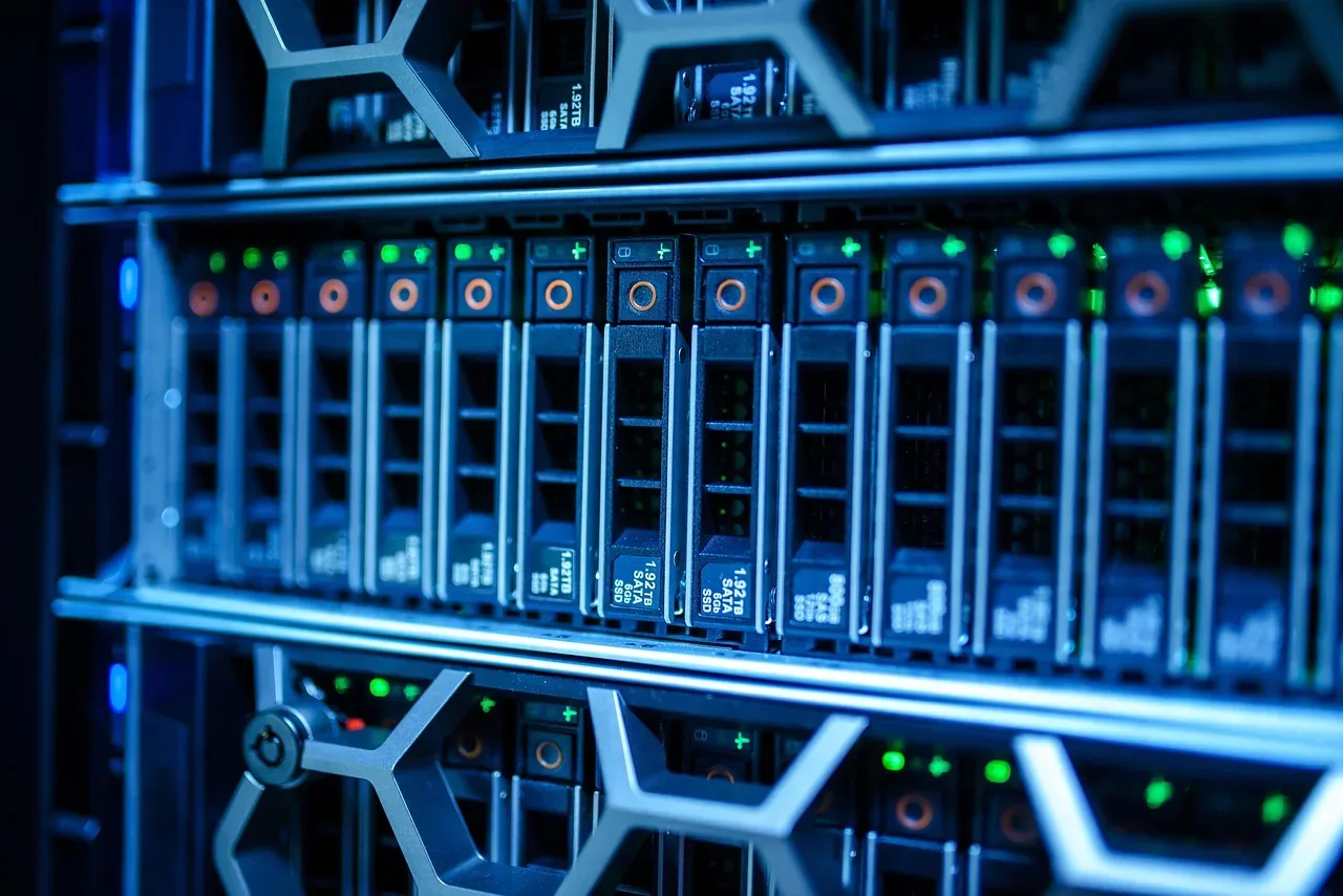 Bumi i punësimit nga Inteligjenca Artificiale: Si po krijohen miliona vende të reja pune