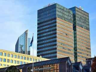 Fondi sovran i Norvegjisë mund të rikthejë investimet te prodhuesit e armëve bërthamore