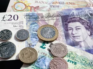 Inflacioni në Mbretërinë e Bashkuar ngjitet në 3,5%, borxhi publik kapërcen 3 trilionë paund