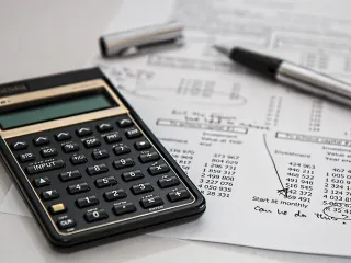Sigurimet shënojnë fitim rekord prej 3.13 miliardë lekësh, dividendët rriten me 105% në 2025