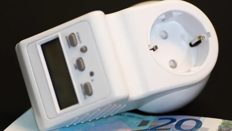 OSHEE hap tender prej 29,6 milionë lekësh për modernizimin e Platformës së Leximeve të matësave